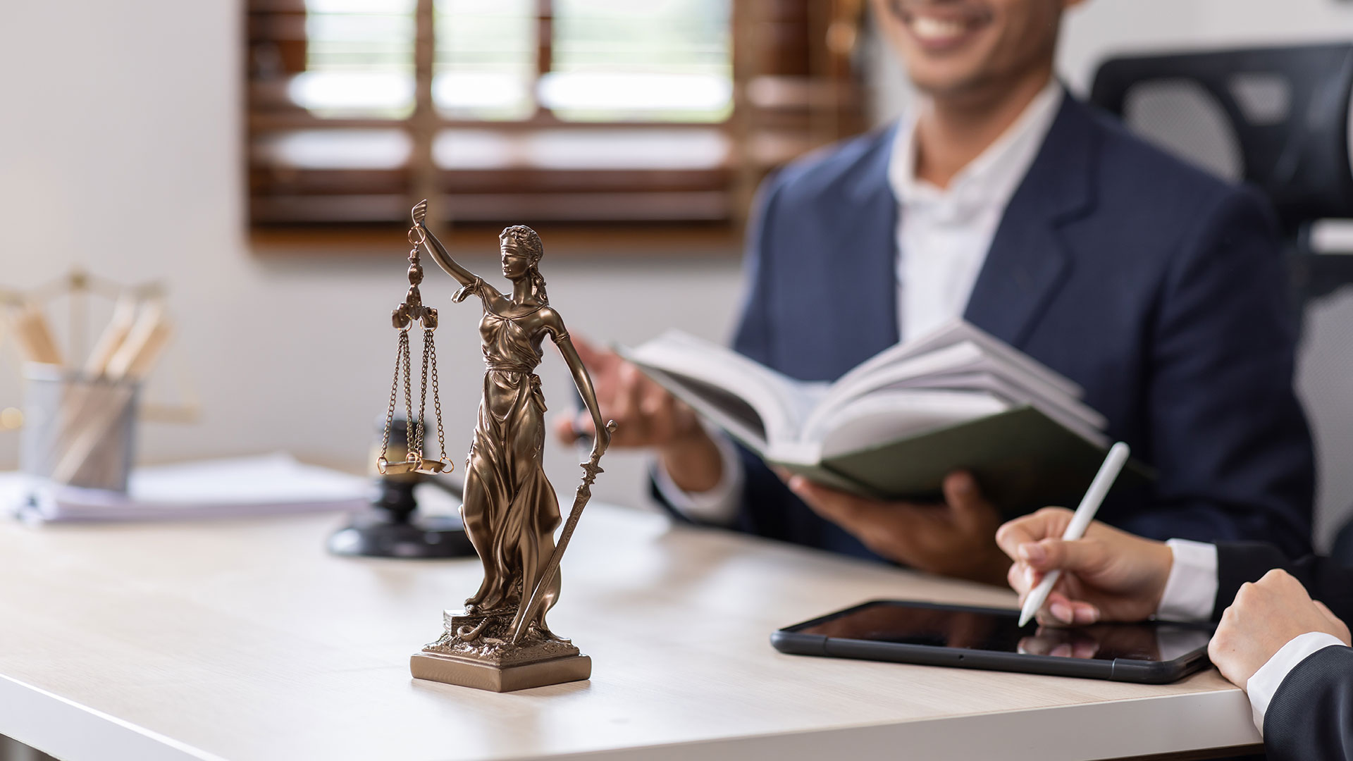 Guia Passo a Passo: Como Entrar com uma Ação Jurídica contra Pessoa ou Empresa